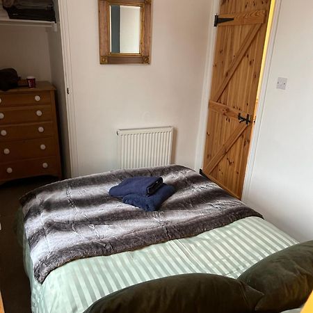 Country File Villa York Bagian luar foto